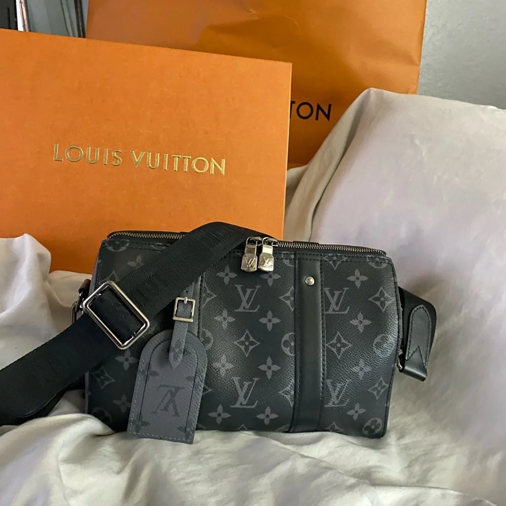 Louis Vuitton City Keepall Monogram Eclipse - Picture 5 of 10